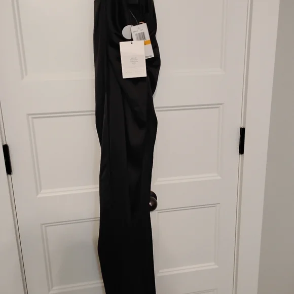 Nookie Satin Plunge Gown - Picture 10 of 11